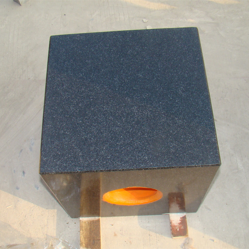 Sanduuqa granite