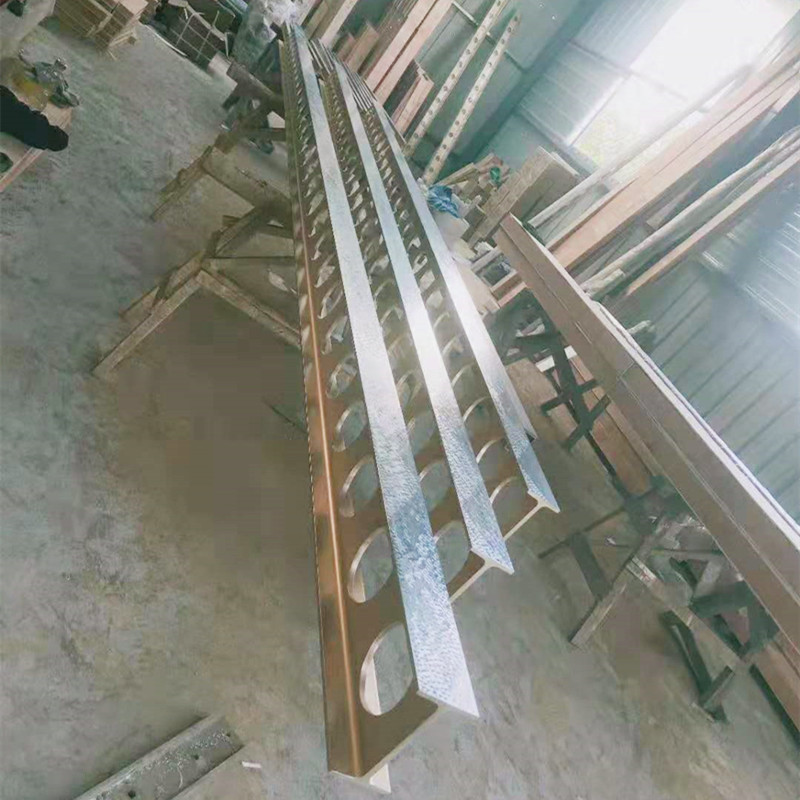 Ka akhriso in dheeraad ah oo ku saabsan xukumada aluminium
